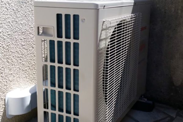 Réalisation d'une installation de pompe à chaleur à Ruffec, Elec Sol'Air