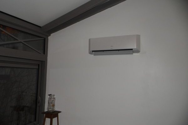 Réalisation d'une installation de pompe à chaleur à Ruffec, Elec Sol'Air